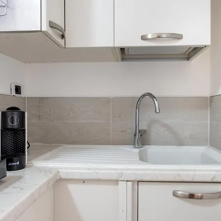 L'Angolo Di Oberdan Functional Studio Apartment *